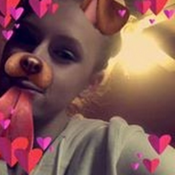 Meet your Posher, Audrey - Picture 1 of 1